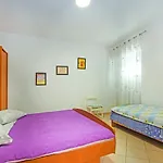Apartments Makarska
