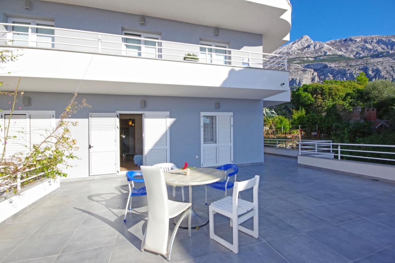 Apartments Makarska *
