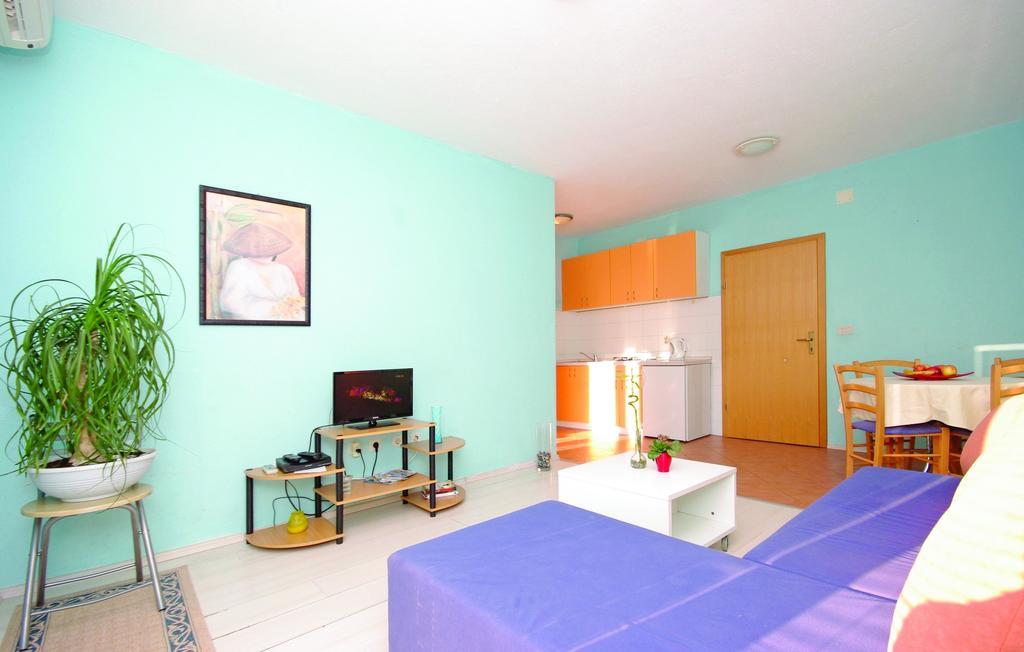 Apartments Makarska *