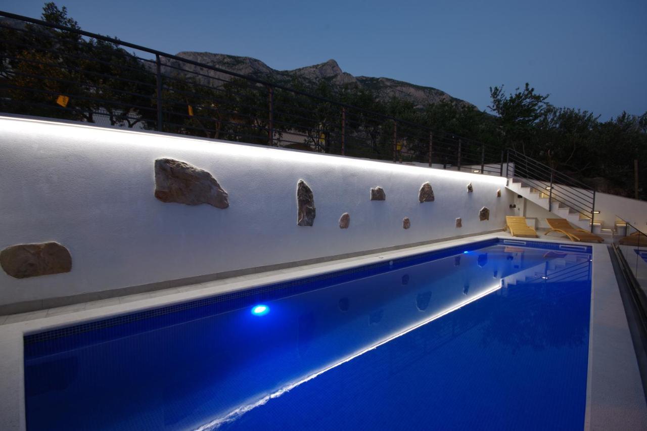 Apartments Makarska